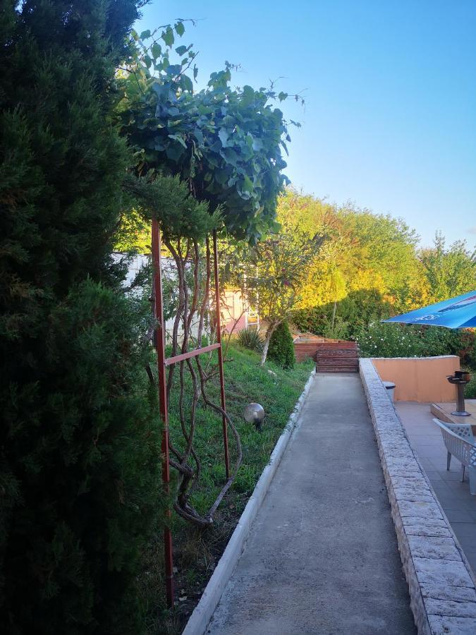Apartamento Complex Karia IV Kavarna Exterior foto