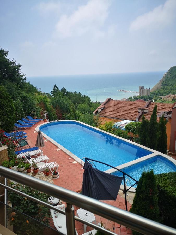 Apartamento Complex Karia IV Kavarna Exterior foto