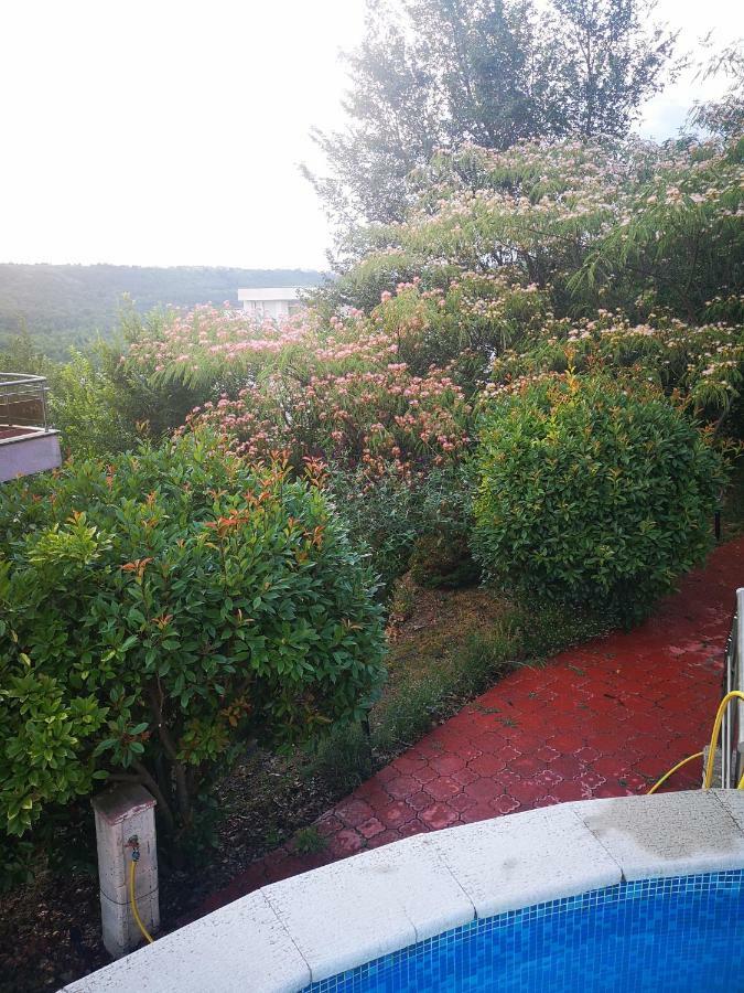 Apartamento Complex Karia IV Kavarna Exterior foto
