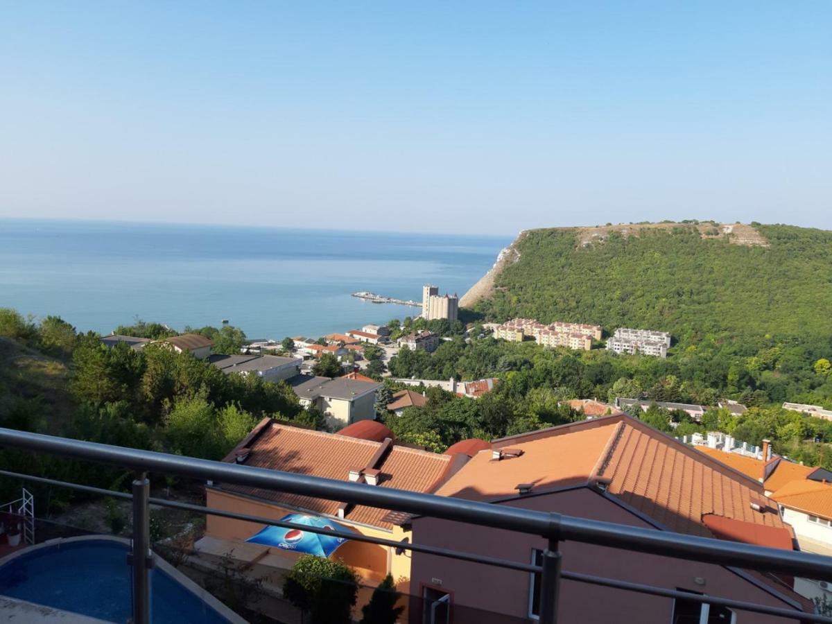 Apartamento Complex Karia IV Kavarna Exterior foto